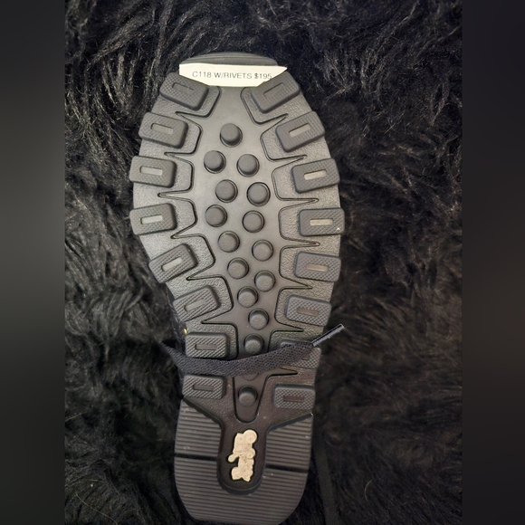 BLACK Coach Rivets SIZE 37.5 (7.5) - Picture 5 of 5